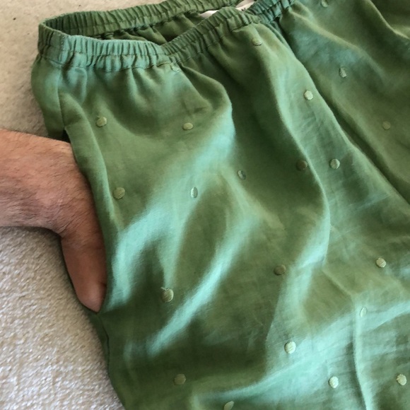 Beautiful sage green linen capris with embroidered polka dots - Picture 10 of 10